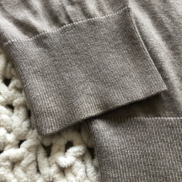 Banana Republic Luxury Blend Sweater - Picture 2 of 5